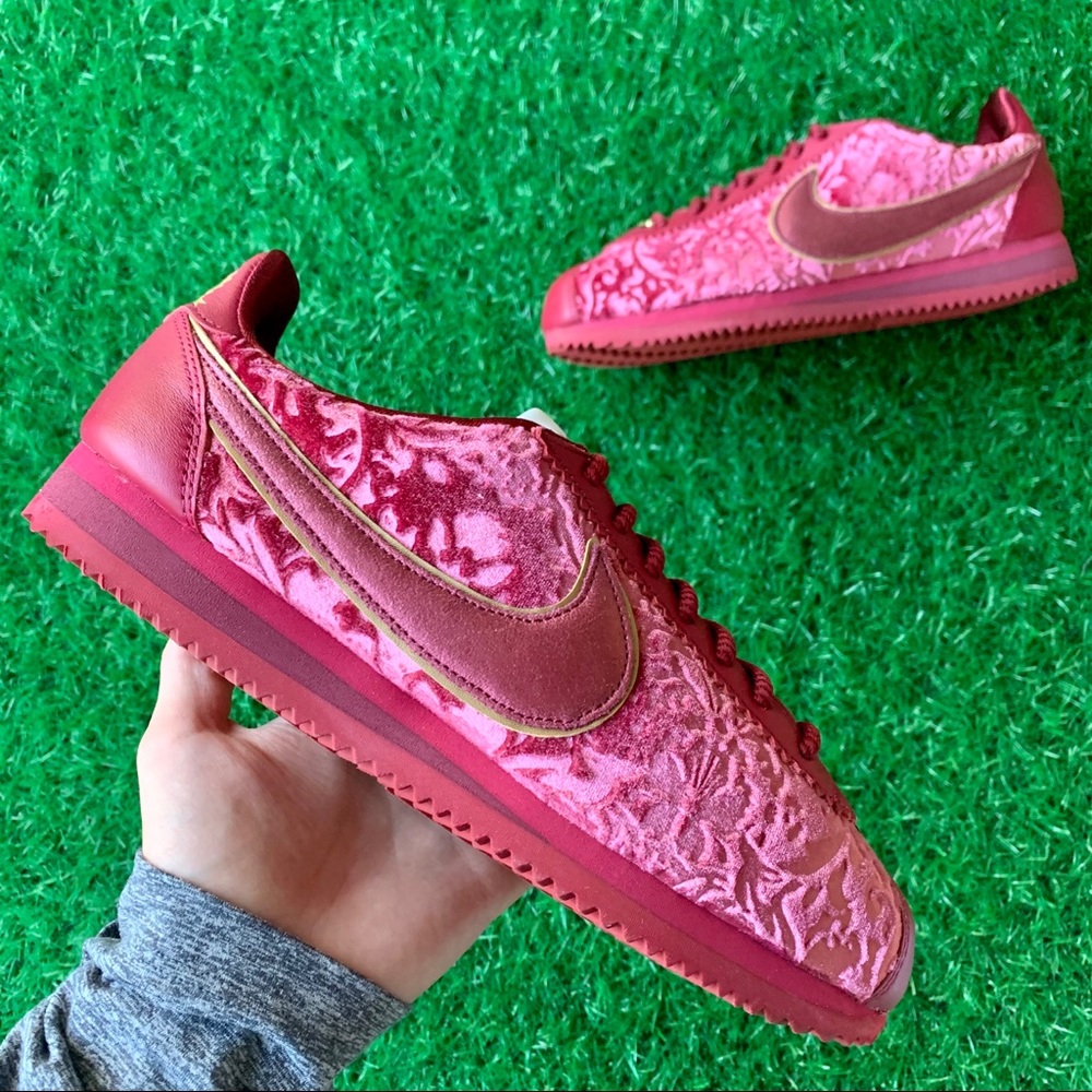 Nike Classic Cortez Se Wmns - Picture 1 of 11